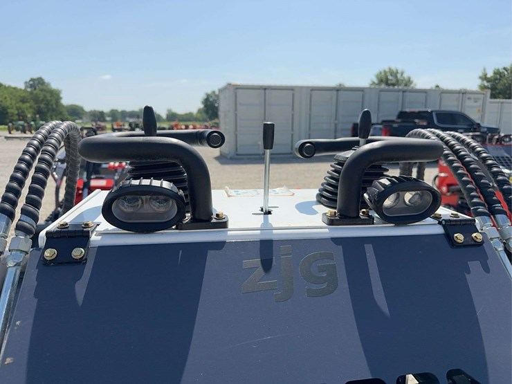 2026-zjg-zj-380-tracked-mini-skid-steer-image-20