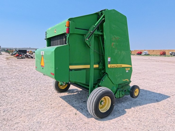2009-john-deere-568-image-5