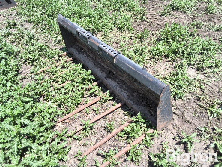bobcat-60-utility-fork-bucket-image-1