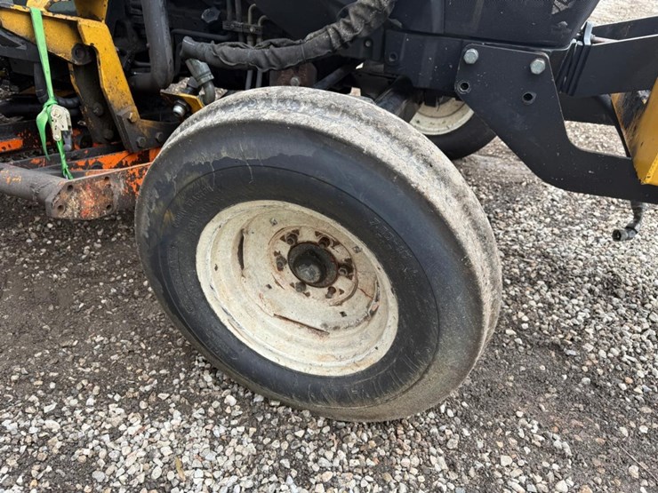 new-holland-t4030-image-10