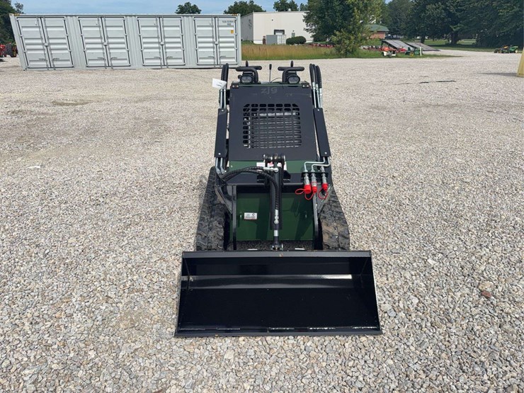 2026-zjg-zj-380-tracked-mini-skid-steer-loader-image-9