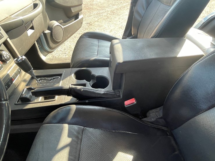 2012-jeep-liberty-image-63
