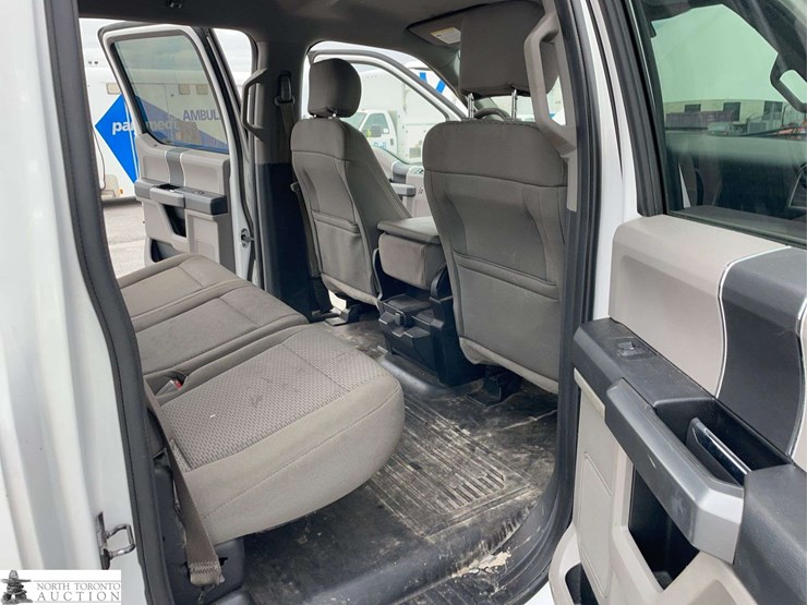 2017-ford-f150-image-19