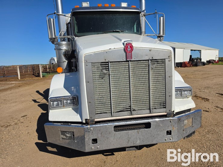 2018-kenworth-t800-image-17