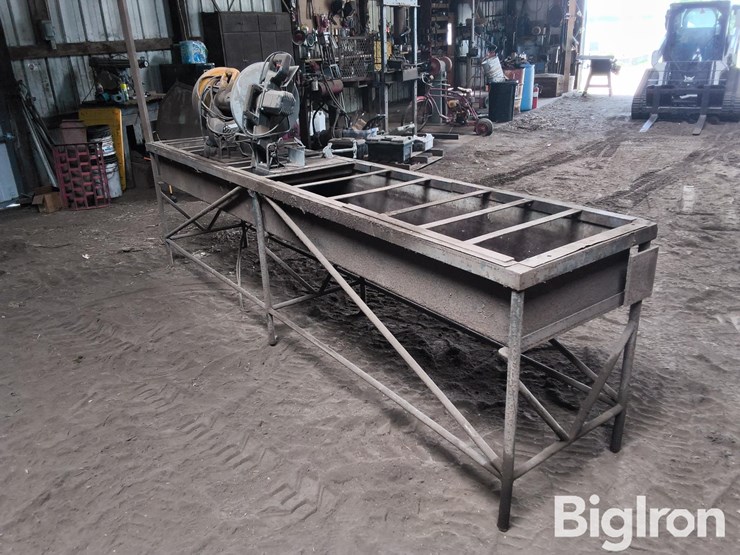 homemade-shop-table-w/-chop-saws-image-5