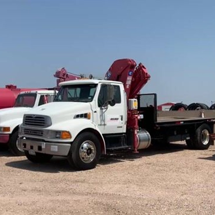 2001 STERLING M7500 ACTERRA