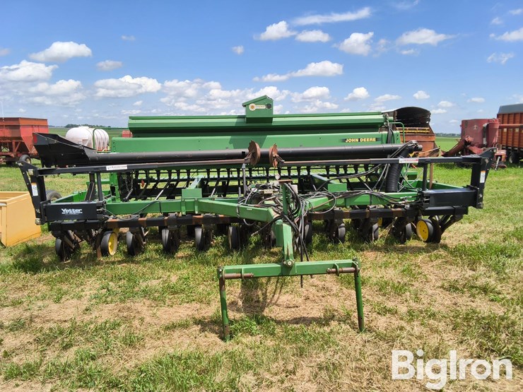 john-deere-750-image-2