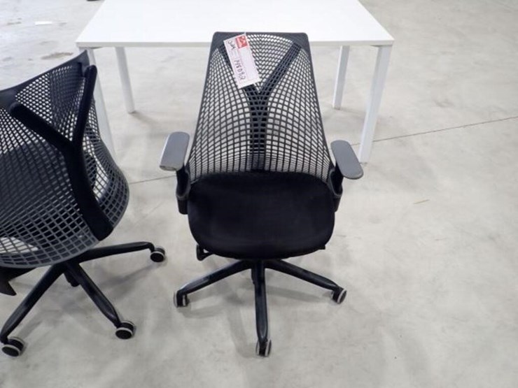 59-in.-ofiice-desk-&-(2)-desk-chairs-image-10