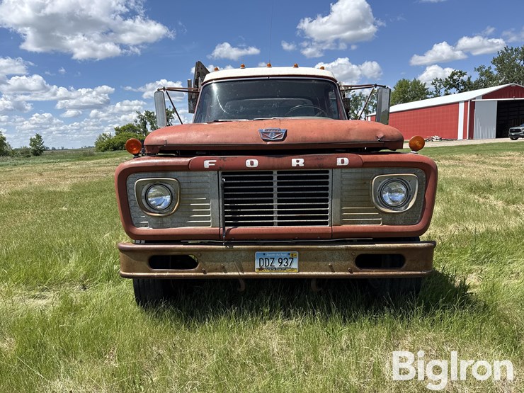 1967-ford-f800-image-2