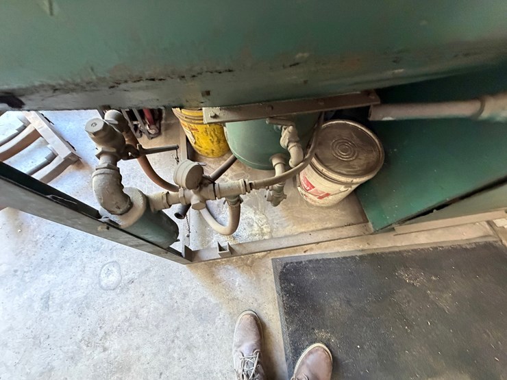 #1809-•-kelco-sandblast-cabinet-image-10