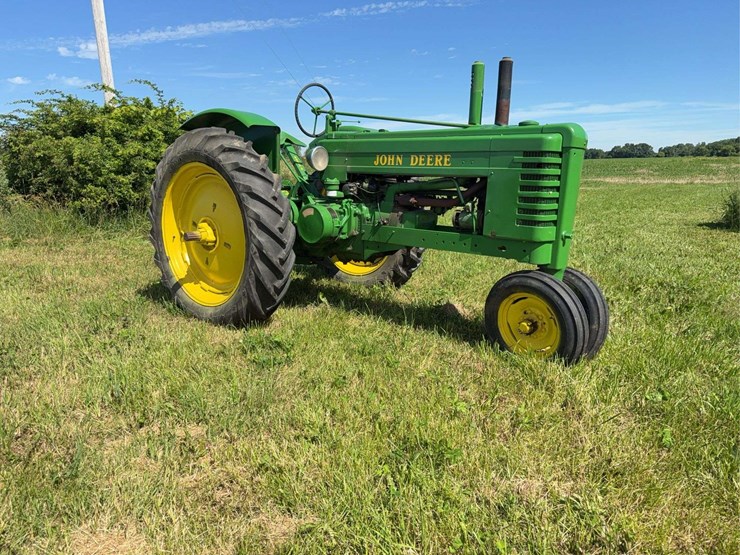 john-deere-model-b-image-1