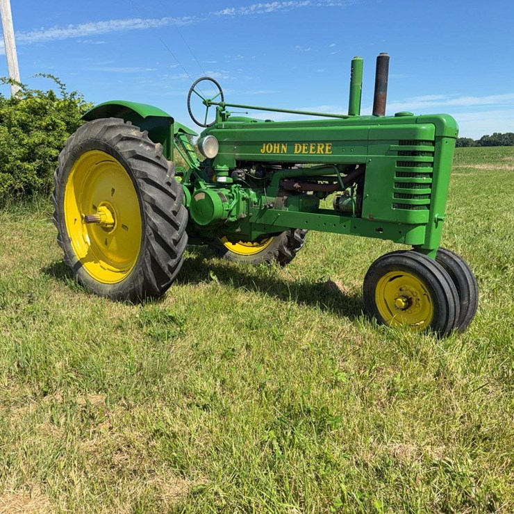 JOHN DEERE MODEL B