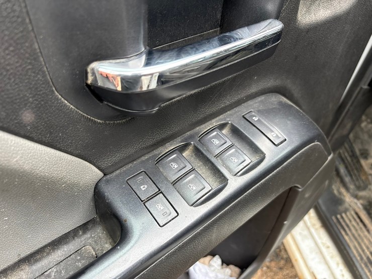 2016-gmc-1500-image-32