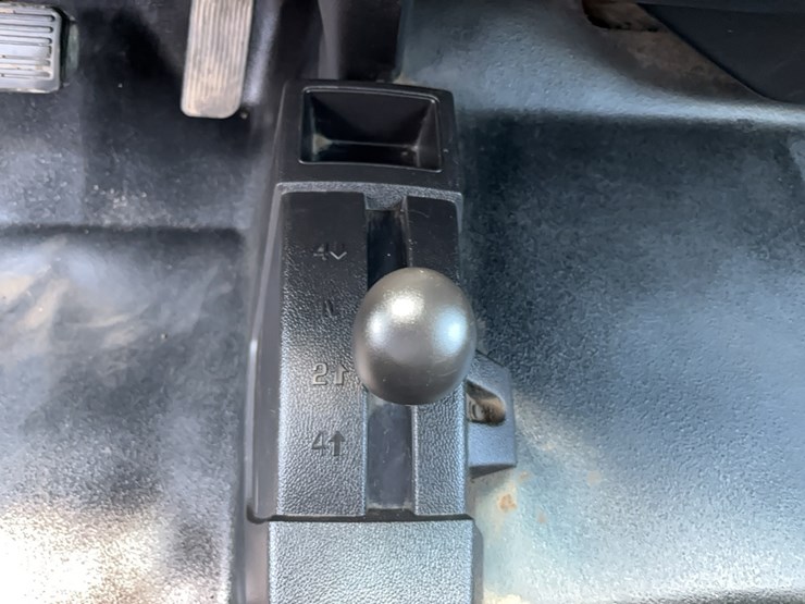 2016-chevrolet-2500-image-18