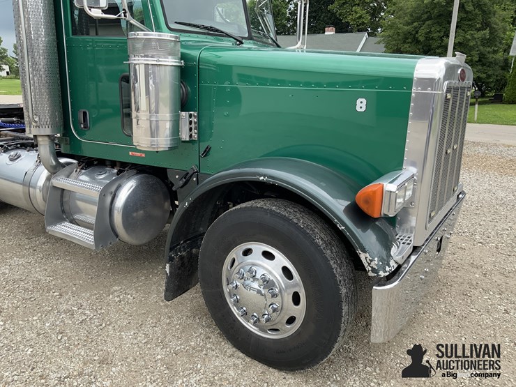 2006-peterbilt-379-image-14
