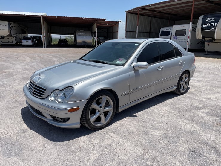 #162-•-2005-mercedes-c230-kompressor-(clean-nm-title)-image-1