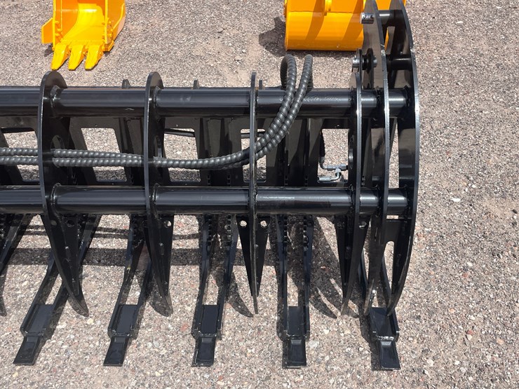 #1311-•-skid-steer-grapple-image-5