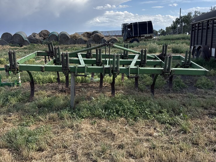 john-deere-100-image-2