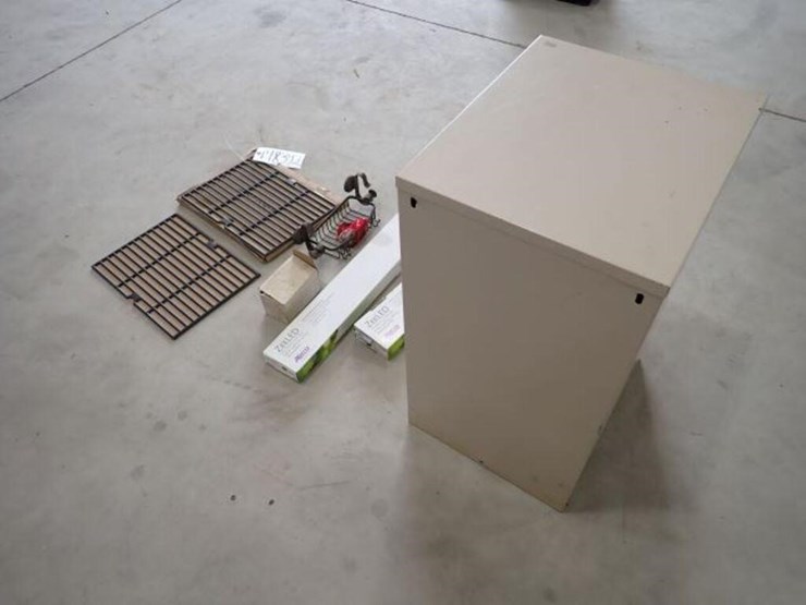 2-drawer-filing-cabinet(s)-image-3