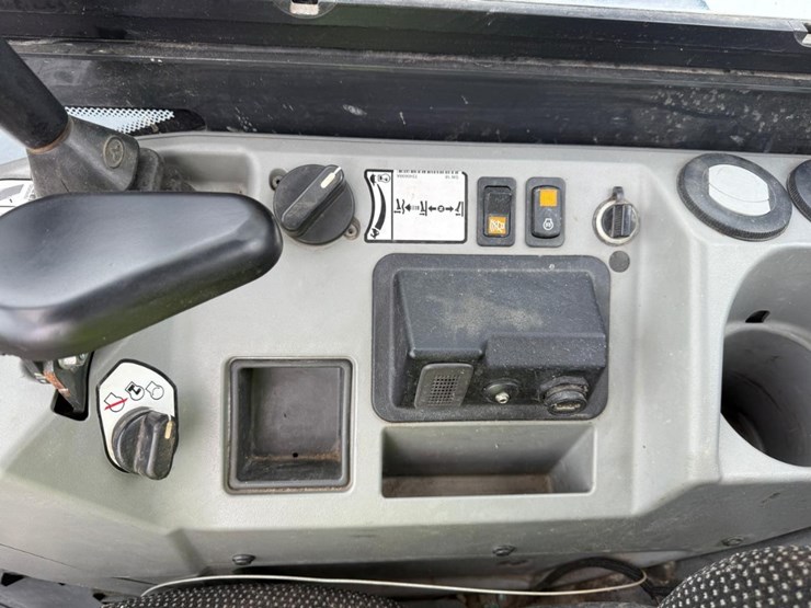 2022-bobcat-e88-image-23