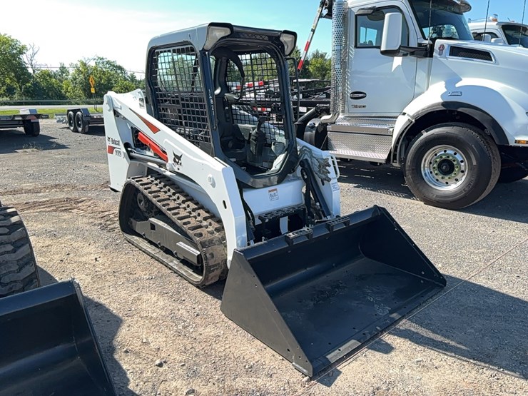 2019-bobcat-t450-image-2