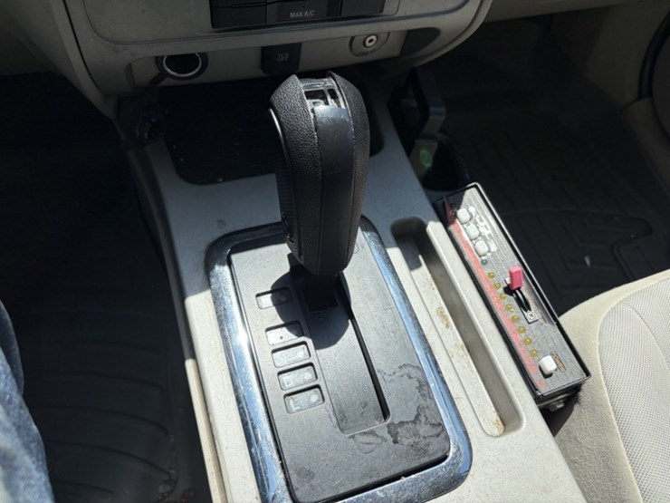 2012-ford-escape-xlt-image-29