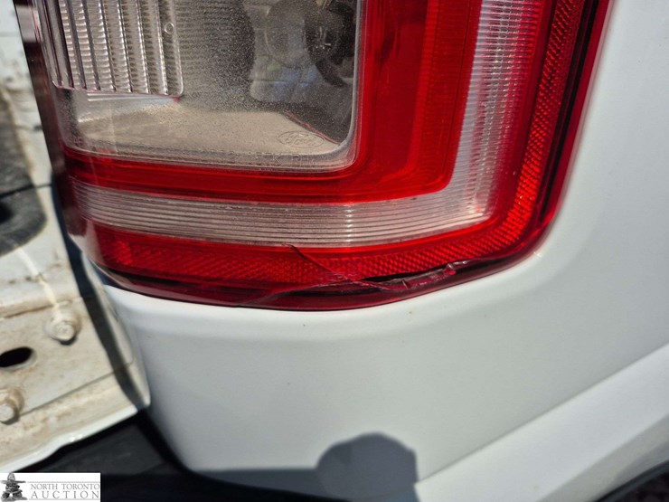 2017-ford-f150-image-23