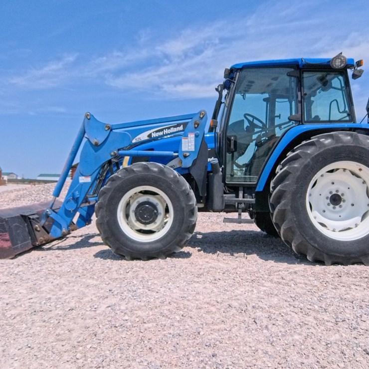 2004 NEW HOLLAND TL100A