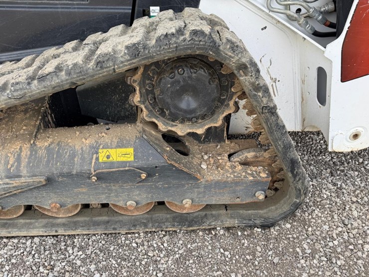 2023-bobcat-t76-image-19