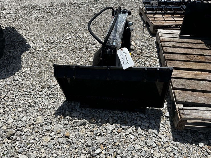 zjg-m-drg-mini-skid-steer-digger-attachment-image-3