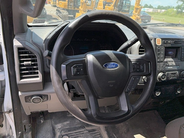 2020-ford-f350-image-12