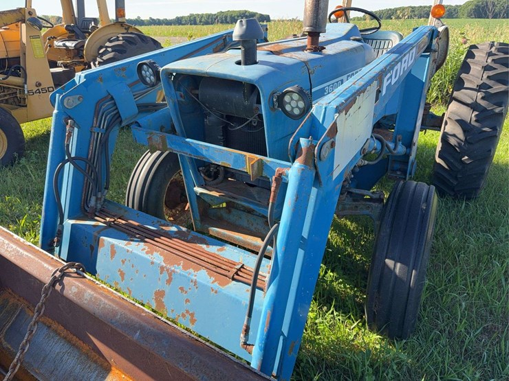 ford-3600-image-7