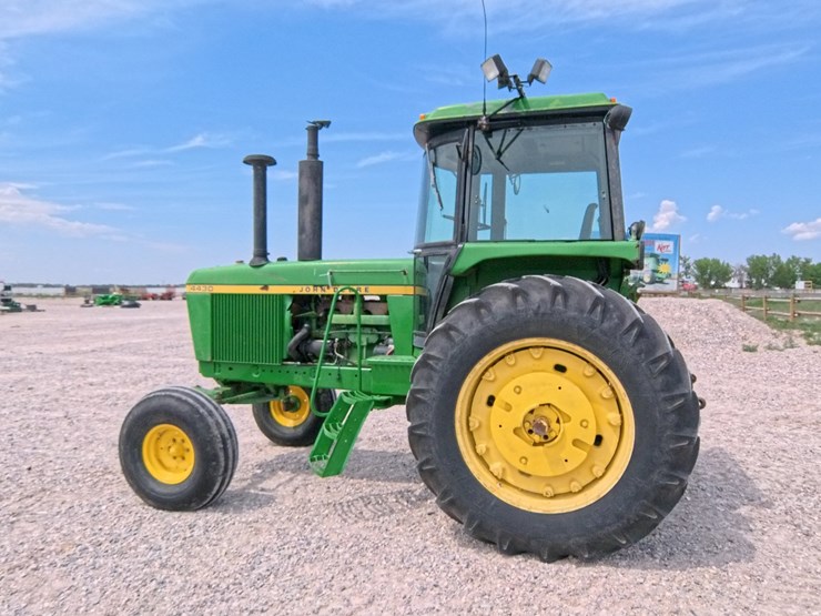 john-deere-4430-image-3