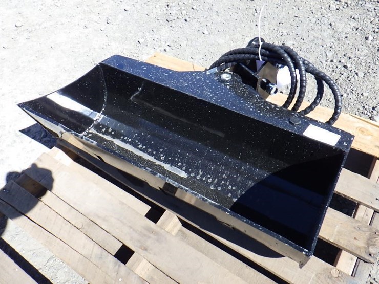 tpm-hydraulic-excavator-tilt-bucket-32"-image-1