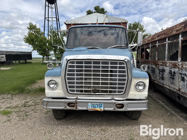 1972-ford-ln700-image-2