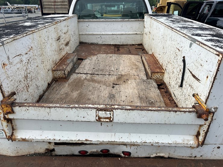 2003-ford-f350-image-23