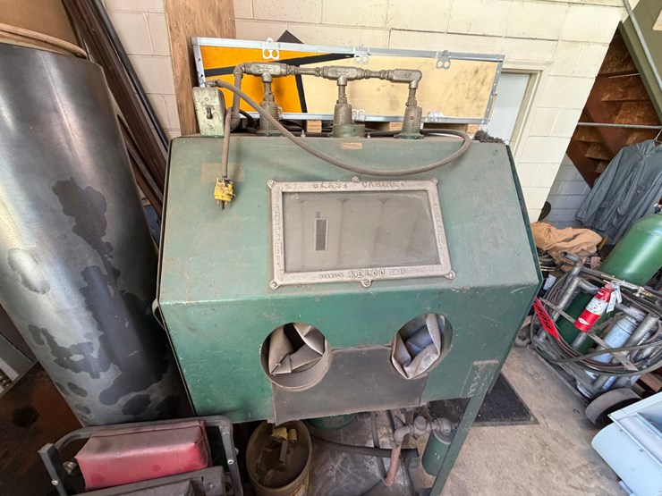 #1809-•-kelco-sandblast-cabinet-image-6