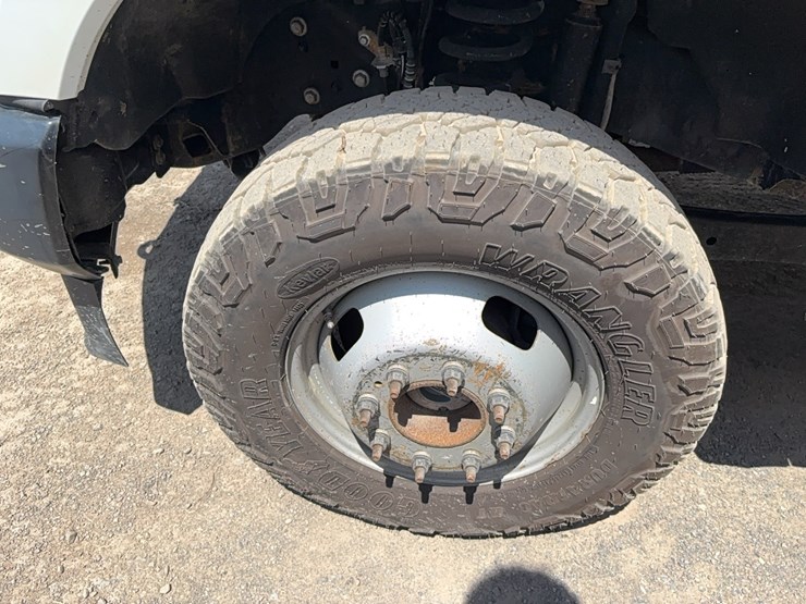 2020-ford-f350-image-7