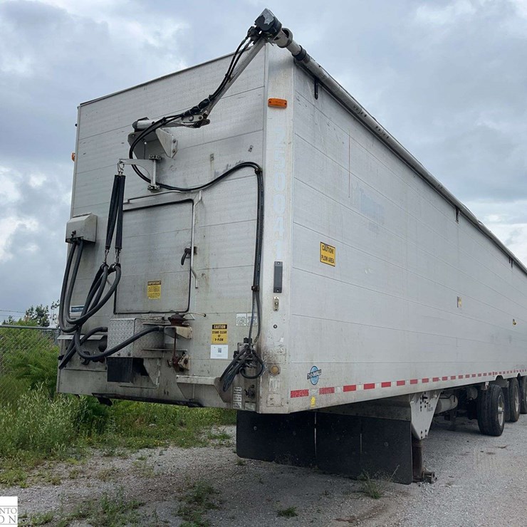 2017 TITAN TRAILER