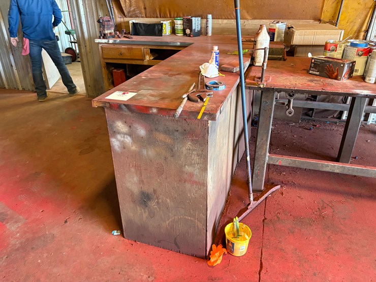 100”-x-75”-x-41”-l-shaped-shop-table-image-3