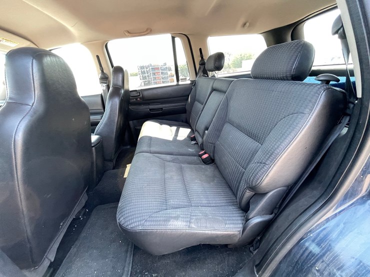 2001-dodge-durango-image-23