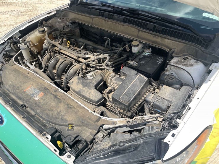 2020-ford-fusion-4-door-sedan-(151,145-miles)-image-7