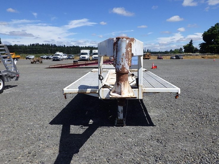 2004-asve-16'-t/a-flatbed-trailer-image-2