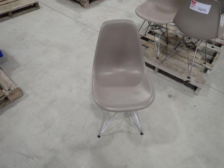 qty-of-(6)-chairs-image-8
