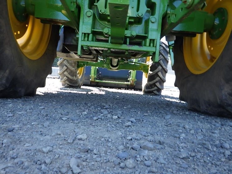 john-deere-tractor-loader-image-23