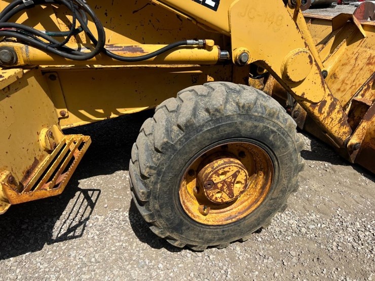john-deere-310d-image-21