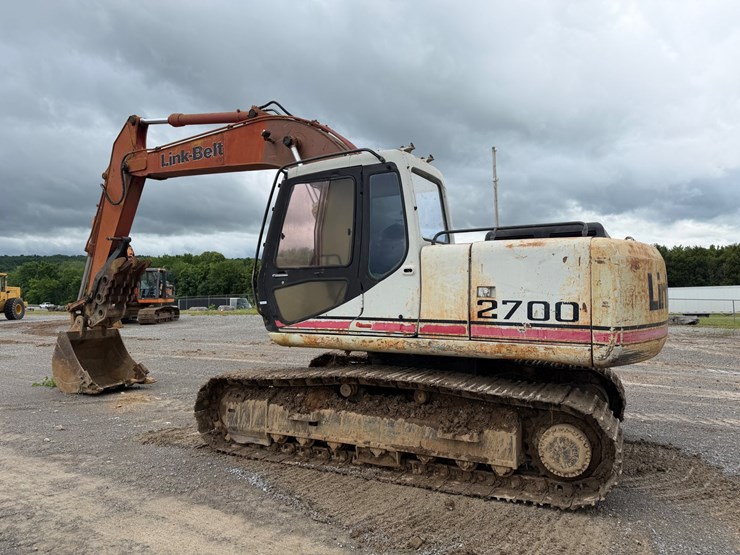 #87-•-2004-link-belt-2700-hyd-excavator-image-4