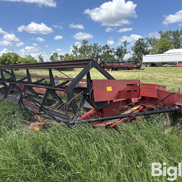 1984 VERSATILE 10