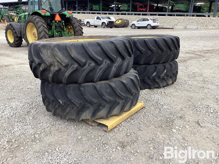 john-deere-4830-image-3
