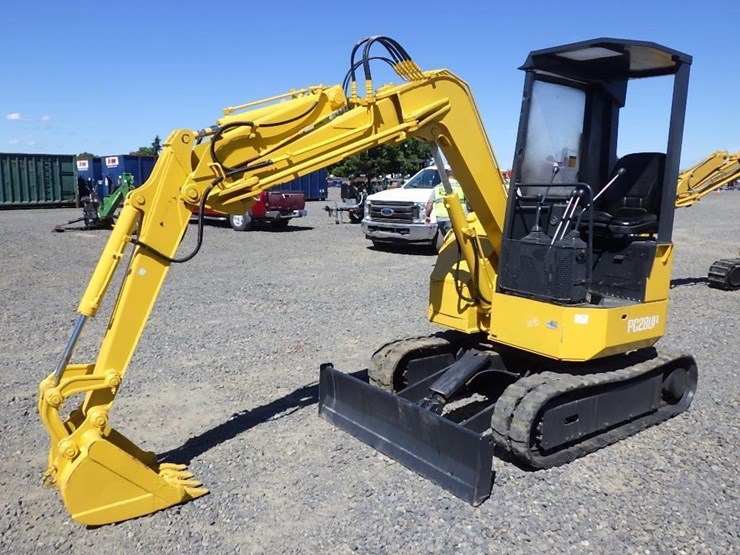 komatsu-pc28uu-image-1